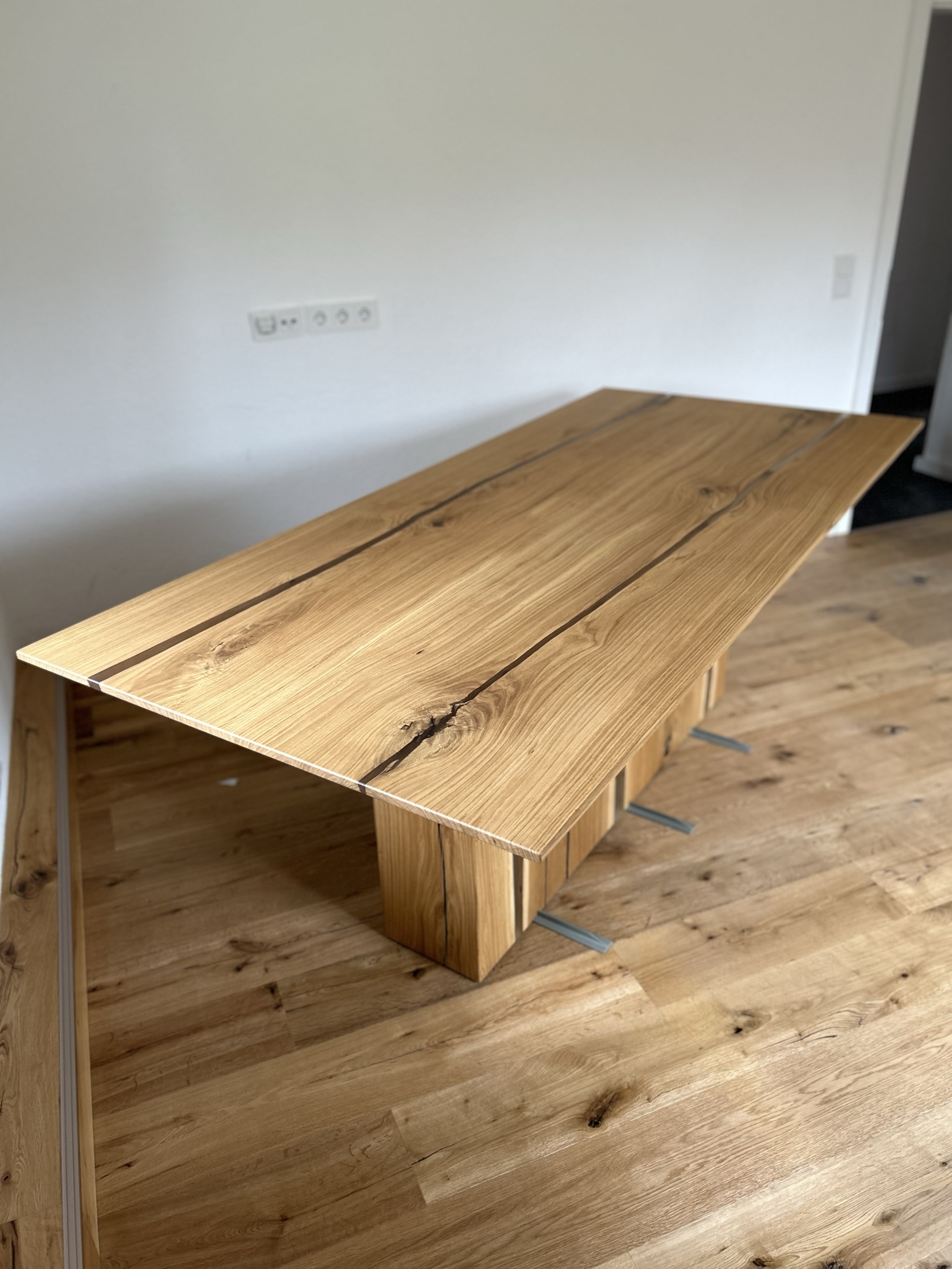 Eiche Esstisch, Eichetischplatte mit klarem Epoxid