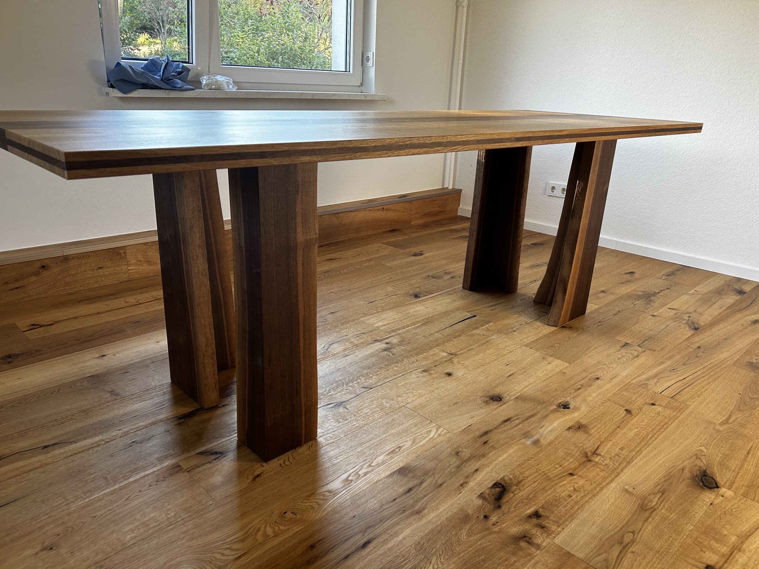 Eiche Esstisch mit amerikanischem Nussbaum